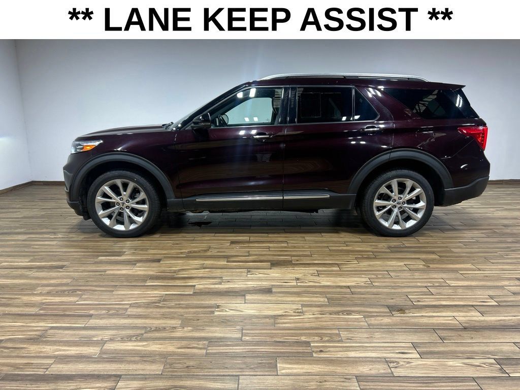 Used 2022 Ford Explorer Platinum w/ Equipment Group 601A AWD/4WD image 18