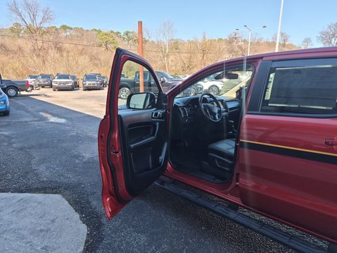 Used 2022 Ford Ranger Lariat w/ Equipment Group 501A High image 11