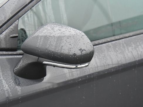 Used 2025 Toyota Camry LE image 13