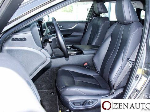 Used 2022 Toyota Mirai w/ Advanced Technology Package RWD image 28