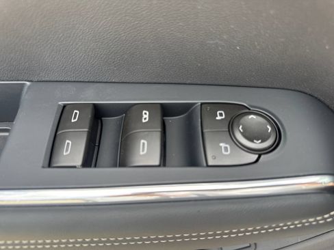 New 2026 GMC Acadia Elevation w/ Elevation Premium Package FWD image 17