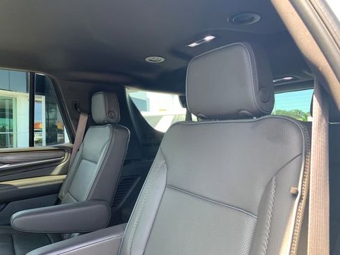 Used 2023 GMC Yukon Denali AWD/4WD image 11