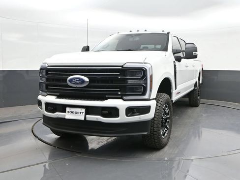 Used 2026 Ford F250 Platinum AWD/4WD image 10