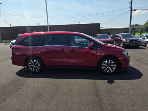 New 2026 Honda Odyssey EX-L image 2