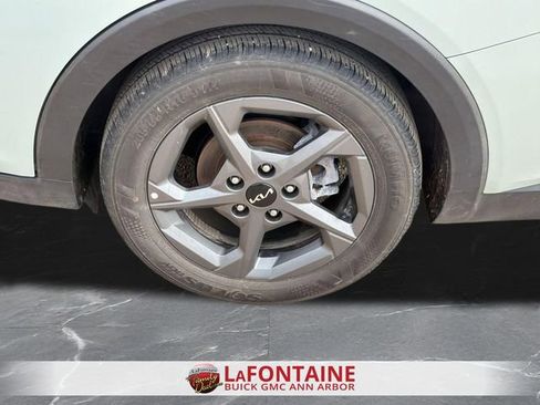 Used 2025 Kia K4 LXS image 30
