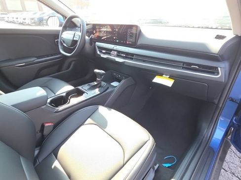 New 2026 Kia K4 EX FWD image 13