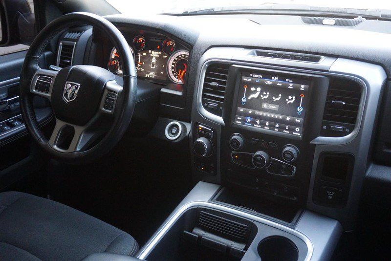Used 2022 RAM 1500 Warlock AWD/4WD image 35
