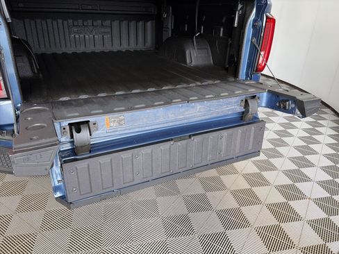 Certified 2025 GMC Sierra 1500 Denali w/ Denali Reserve Package image 17