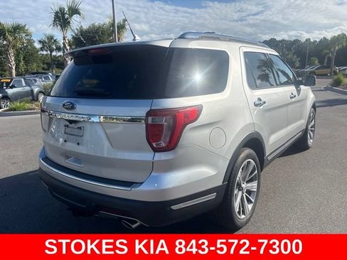 Used 2018 Ford Explorer Limited FWD image 5