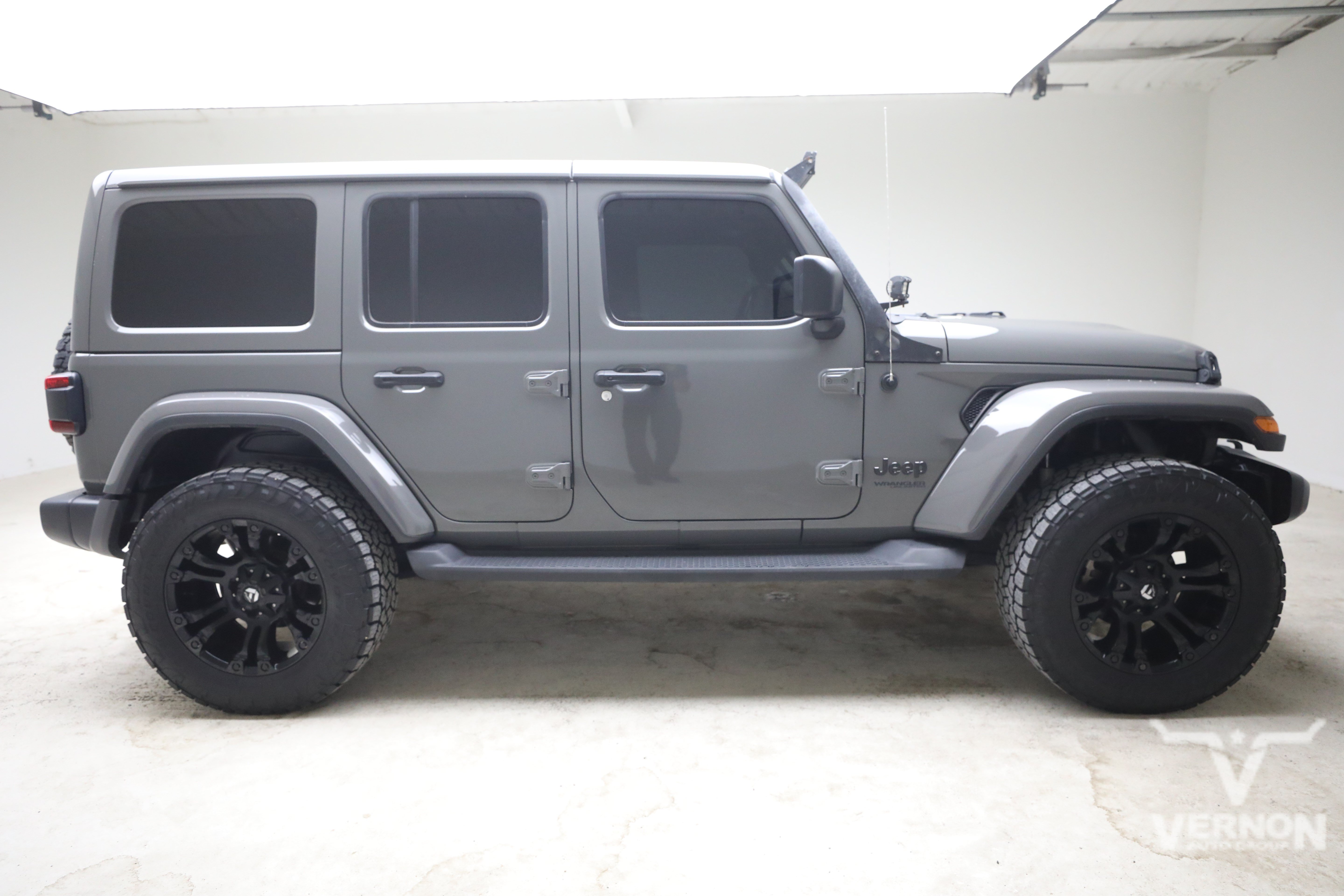 Used 2020 Jeep Wrangler Unlimited Sahara AWD/4WD image 6