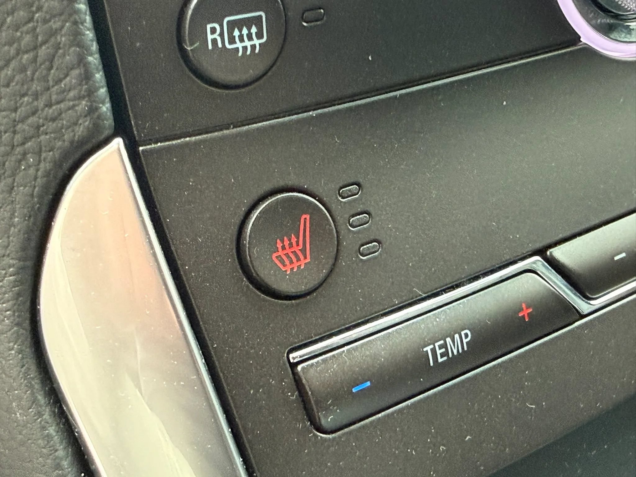 Used 2019 Ford Edge Titanium FWD image 24