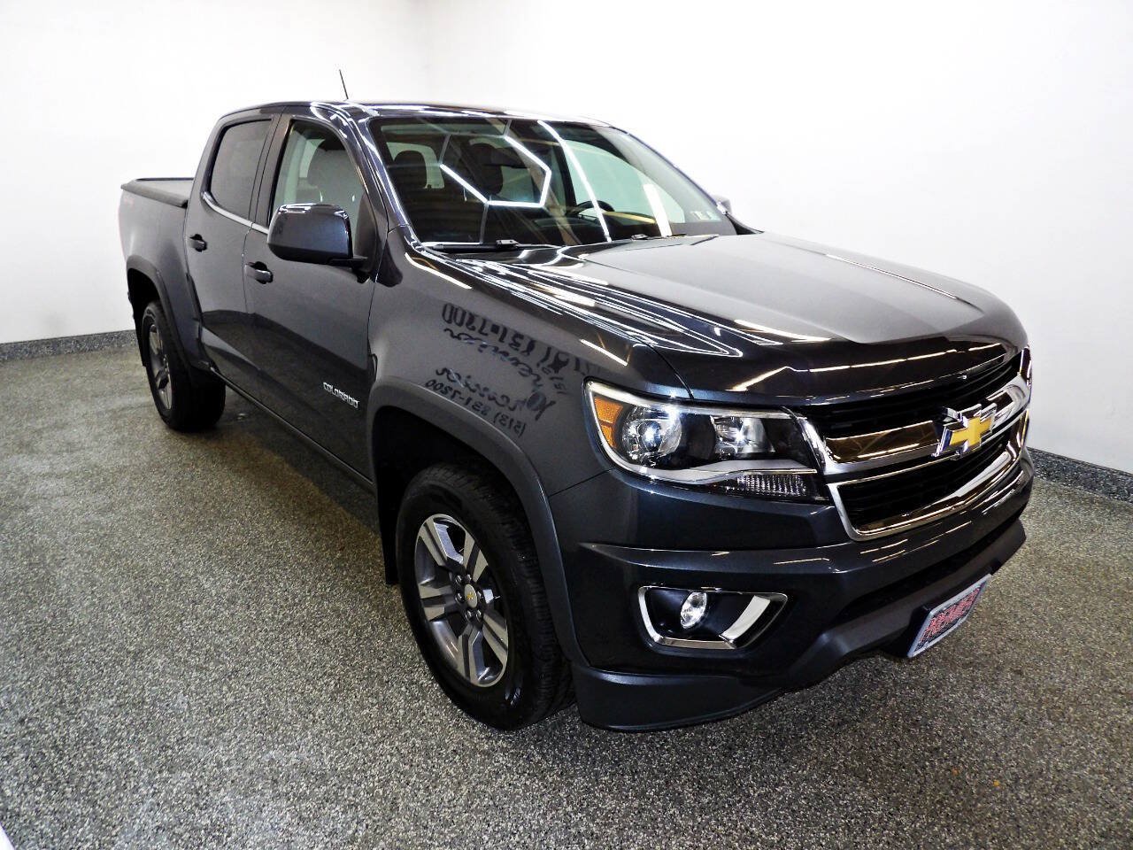 Used 2015 Chevrolet Colorado LT w/ LT Convenience Package AWD/4WD image 3