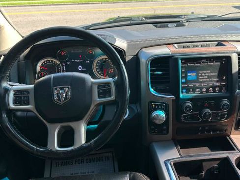Used 2014 RAM 1500 Laramie w/ Convenience Group AWD/4WD image 29