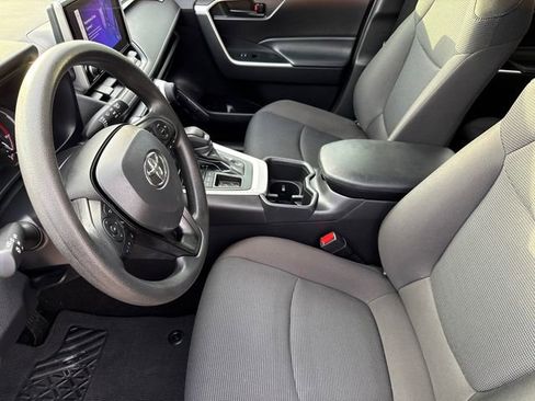 Used 2025 Toyota RAV4 LE image 19