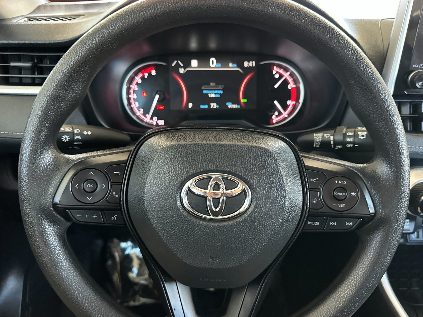 Used 2025 Toyota RAV4 XLE FWD image 21