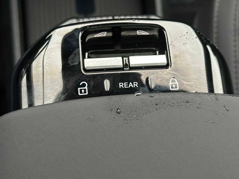 New 2026 Volvo EX30 Ultra image 30