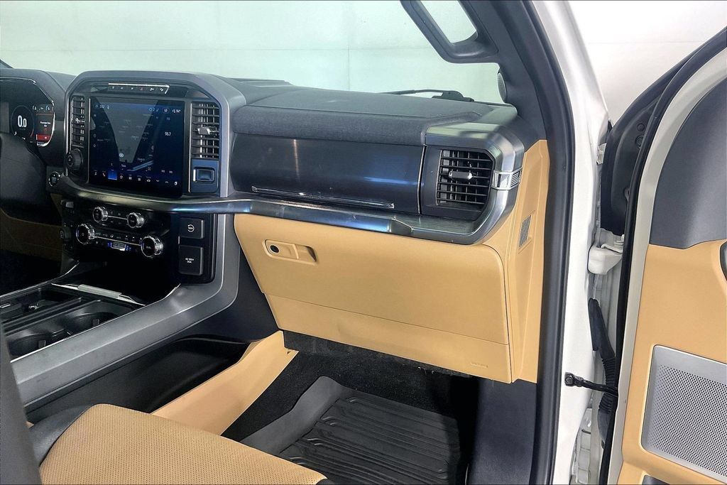 Used 2022 Ford F150 Lariat w/ Equipment Group 502A High AWD/4WD image 18