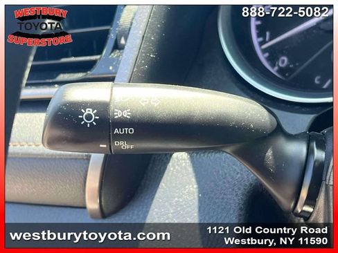 Used 2019 Toyota Camry LE FWD image 25
