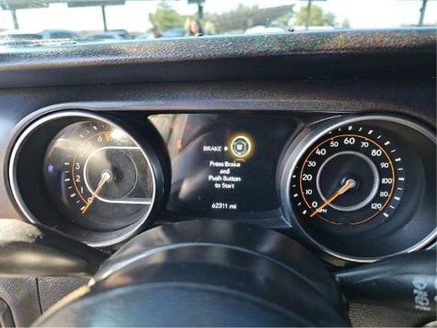 Used 2021 Jeep Wrangler Unlimited Sport image 8