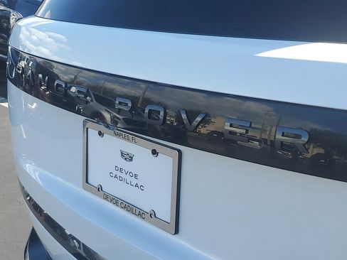 Used 2023 Land Rover Range Rover SE image 28