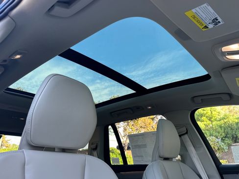 New 2026 Volvo XC90 T8 Ultra image 14