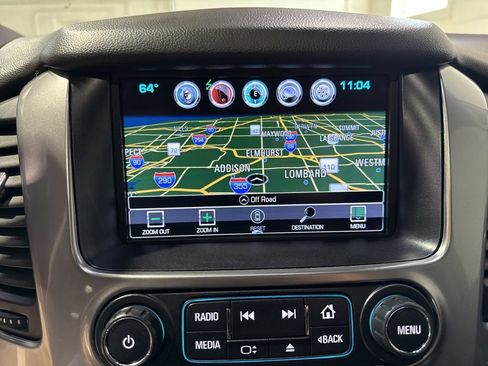 Used 2018 Chevrolet Suburban Premier AWD/4WD image 18