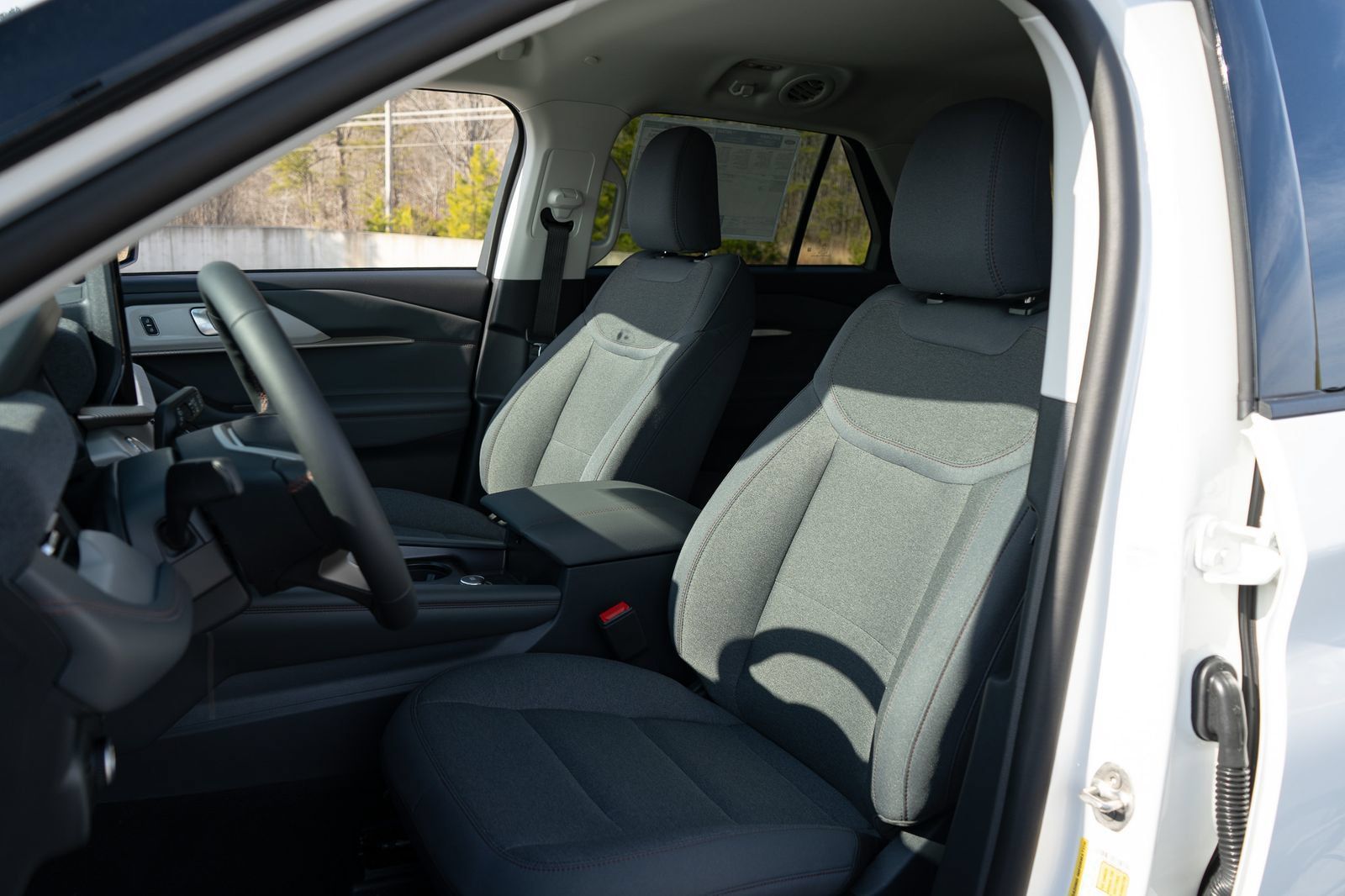 New 2026 Ford Explorer Active RWD image 15