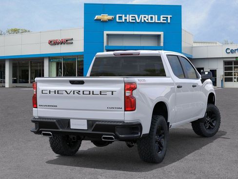 New 2026 Chevrolet Silverado 1500 Custom Trail Boss w/ LPO, Dark Essentials Package AWD/4WD image 4