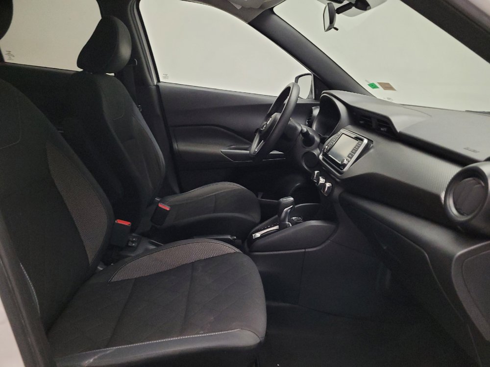 Used 2020 Nissan Kicks S FWD image 21