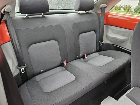 Used 2005 Volkswagen Beetle GLS image 11