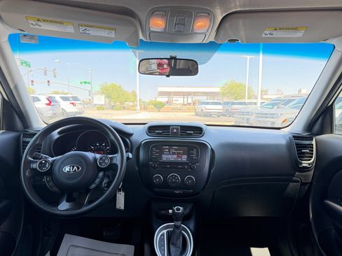 Used 2019 Kia Soul FWD image 20