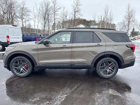 New 2026 Ford Explorer ST-Line w/ ST-Line Street Pack AWD/4WD image 11