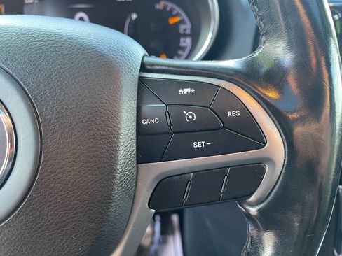 Used 2020 Jeep Grand Cherokee Limited image 20