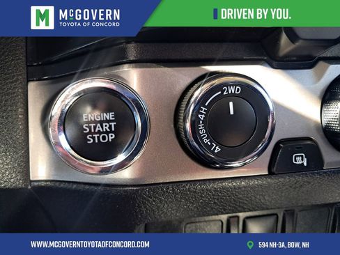 Used 2023 Toyota Tacoma SR5 AWD/4WD image 32