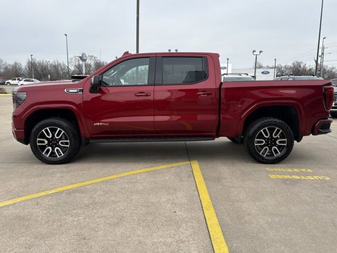 Used 2025 GMC Sierra 1500 AT4 w/ AT4 Premium Package image 12
