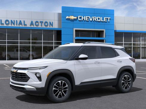 New 2025 Chevrolet TrailBlazer LT image 2