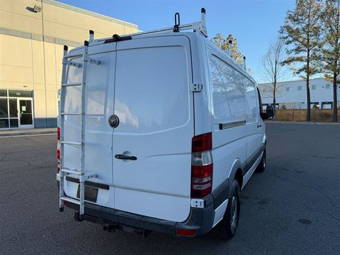 Used 2017 Mercedes-Benz Sprinter 2500 image 29
