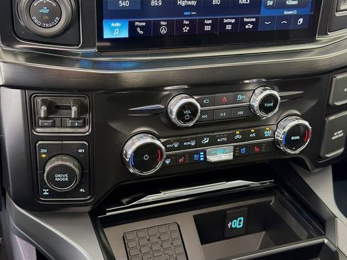 New 2026 Ford F250 Lariat w/ Black Appearance Package AWD/4WD image 18