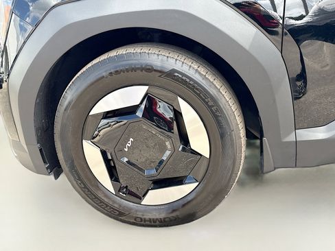 Used 2024 Kia EV9 Wind AWD/4WD image 42