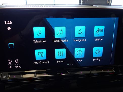 Used 2024 Volkswagen Atlas Cross Sport SE w/ Panoramic Sunroof Package AWD/4WD image 37