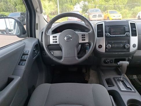 Used 2016 Nissan Frontier SV AWD/4WD image 13