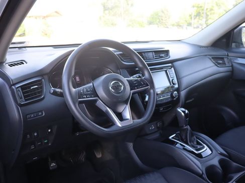 Used 2019 Nissan Rogue S AWD/4WD image 15