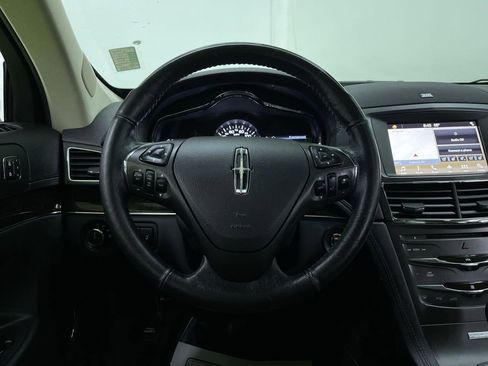 Used 2017 Lincoln MKT AWD w/ Technology Package image 20