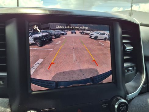 Used 2019 RAM 1500 Big Horn AWD/4WD image 6