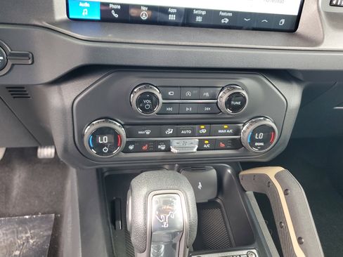 New 2026 Ford Bronco Badlands AWD/4WD image 16