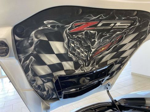 Used 2015 Chevrolet Corvette Z06 w/ 3LZ Preferred Equipment Group image 18