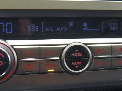 Used 2015 Subaru Legacy 2.5i Premium w/ Moonroof Package image 16