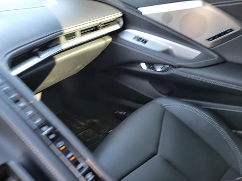 Used 2023 Chevrolet Corvette Stingray Preferred Cpe w/ Z51 Performance Package RWD image 20