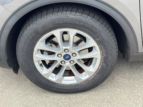 Certified 2022 Ford Escape SE FWD image 11