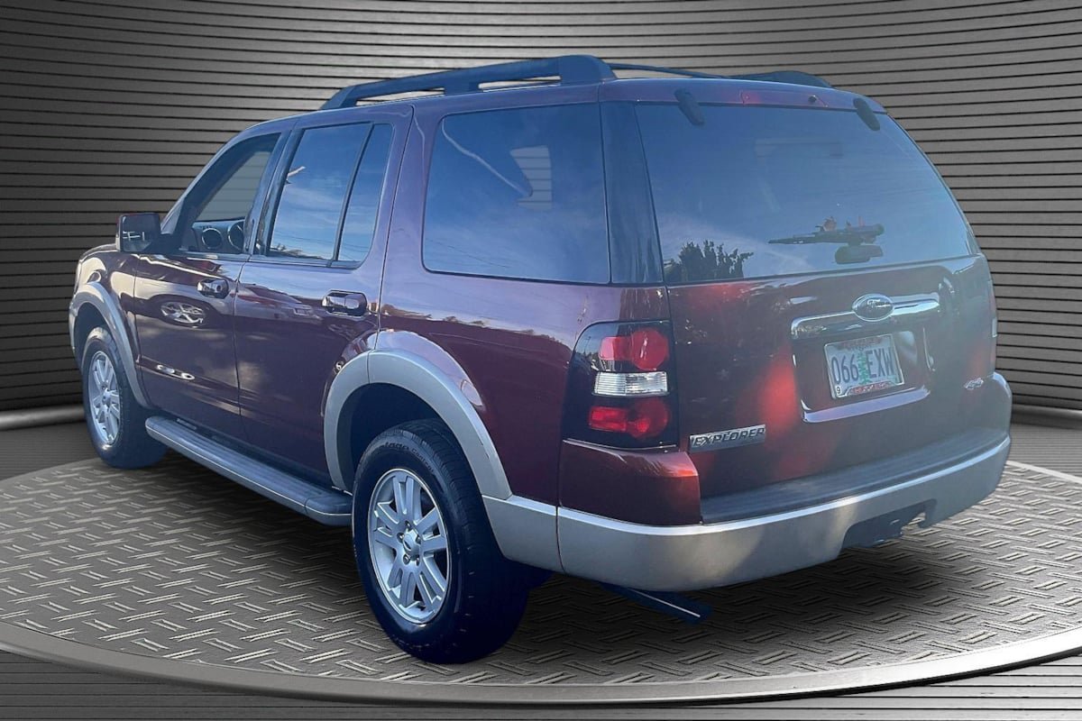 Used 2009 Ford Explorer Eddie Bauer AWD/4WD image 4